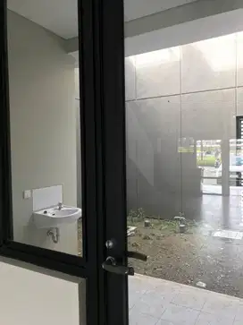 Disewakan Ruko Strategis 2 Lantai di Sasakirana Kota Baru Parahyangan