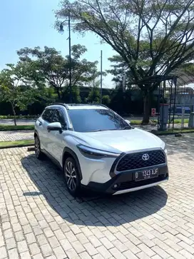 TOYOTA COROLLA CROSS 1.8 HYBRID AT 2021 PUTIH BANDUNG