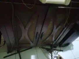 Lemari kayu jati