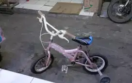 Sepeda anak perempuan