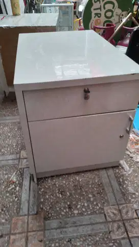 Meja Nakas/Buffet/Lemari penyimpanan