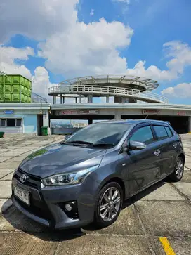 Toyota Yaris 1.5 G AT (Automatic) 2015 Abu