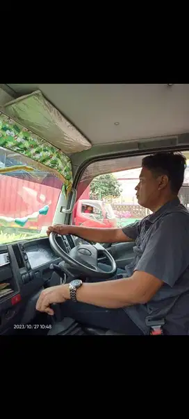 Ingin mencari pekerjaan sopir box  dan lain
