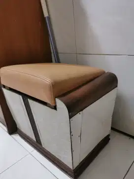 KURSI SOFA DENGAN TEMPAT PENYIMPANAN, JUAL MURAH