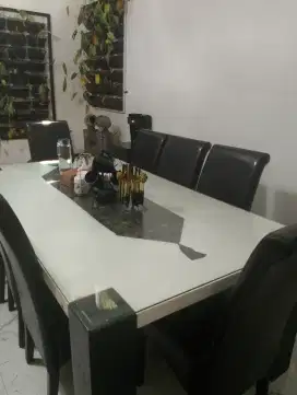 Meja makan Ex. Informa 8 bangku