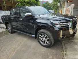 TOYOTA HILUX 2.4 V 4x4 A/T Tahun 2022