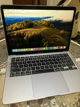 MacBook Air M1 2020 13 inchi