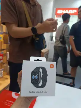 XIAOMI // watch 5 lite