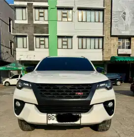 Toyota fortuner 2017 VRZ 2.4 A/T