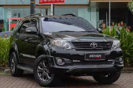 Toyota Fortuner 2.7 G 2.7G TRD Luxury Bensin AT Matic 2015 Hitam Metal