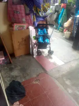 Di jual dorongan bayi harga 350 ribu