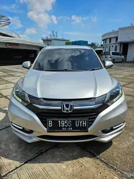 Honda HRV 1.8 Prestige AT (Automatic) 2015 Silver (Tdp 7jt) (Free BBN)