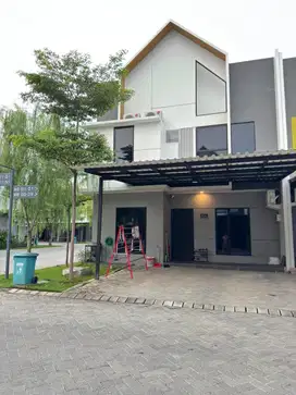 Hook‼️Rumah  eastern park residence-sukolilo
