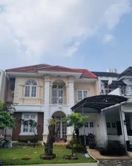 Dijual cepat rumah bagus siap.huni di Legenda wisata cibubur