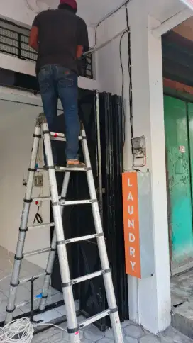 Pembuatan & pemasangan neonbox laundry neon box toko & logo kantor
