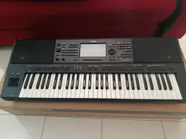 YAMAHA PSR SX700 Kondisi Seperti Baru Tambah Flashdisk Organ Tunggal