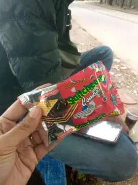 Cari tas dan sepatu bekas anak TK
