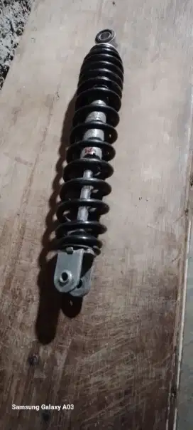 Shockbreker mio J