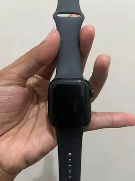 Apple Watch SE Gen 2 - 40mm