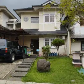 Dijual Cepat Rumah 2 Lantai Di Kota Wisata Cibubur