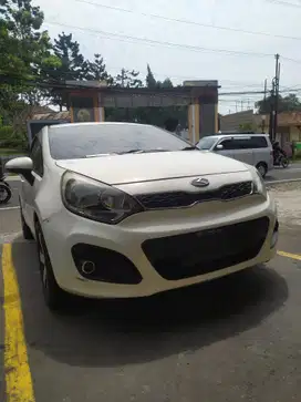 Kia Rio 2013 Bensin