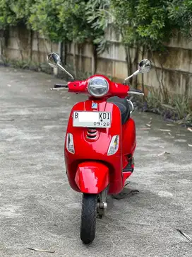 Vespa / VESPA LX 125 I-GET RED PASSIONE MID 2023
