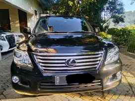 Lexus LX570 2011 Bensin