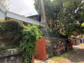DIJUAL RUMAH ASRI DI BUKIT DAGO LOKASI STRATEGIS, VIEW CANTIK