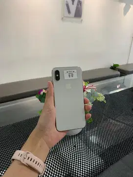 iphone Xs 64gb fullset nominus bergaransi menerima tuker tambah