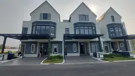 Louise Symphonia Rumah Konsep American Style di Gading Serpong
