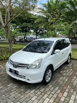 NISSAN GRAND LIVINA XV MANUAL 2011 PUTIH