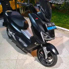 2 Baterai Motor Listrik United T1800 Low KM TX1800 Like New Superb