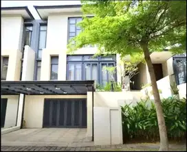 Dijual Rumah Nava Park Lancewood BSD with Private Pool Cantik