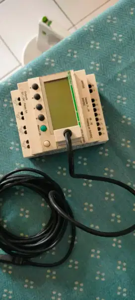 Jual PLC zelio bisa leader diagram atau pun fbd