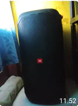 Di jual sepeker jbl partybox110