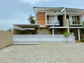 RUMAH 2 LANTAI DI JALAN PIYUNGAN PRAMBANAN PALING MURAH DAN STRATEGIS