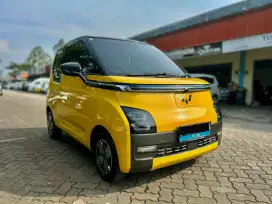 LOW KM 14RB!! WULING AIR EV LONG RANGE MATIC 2023 KUNING