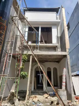 Rumah Baru 2 Lantai di Kertomenanggal Surabaya