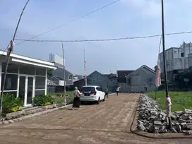 Kost Mewah Dekat Kampus, Saxophone Tunggulwulung!