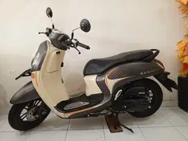 Scoopy Sporty Th.2024 kream!!