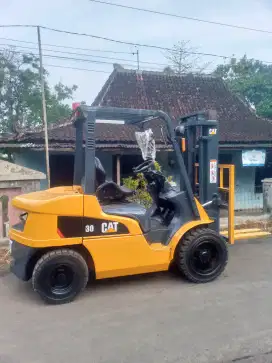 Forklift 3 Ton Caterpillar 2020