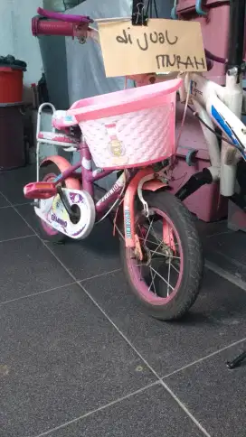 sepeda balita ukuran ban 12
