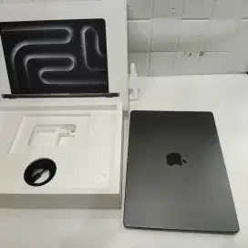 MacBook M3 Pro 14 inch 18GB 512GB Second iBox Like New
