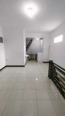 Dijual rumah di jalan Pagarsih siap huni baru renov