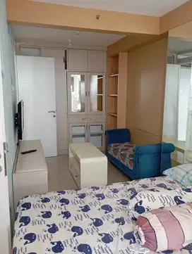 DISEWAKAN UNIT DIATAS MALL BASSURA 2 KAMAR RENOV JAD 1 KAMAR URNISHED