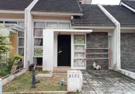 Dijual Rumah dikomplek Green Resort