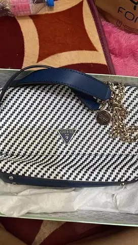 Tas baru Guess new edisi