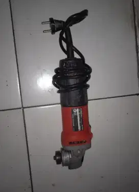 Dijual gerinda merk Maktec seken