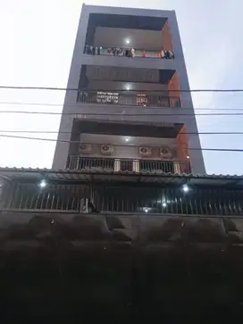 Rumah Kos Simprug, Strategis, Dekat Stasiun Dan Halte Bus Kebayoran