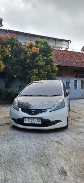 FOR SALE HONDA JAZZ GE 8